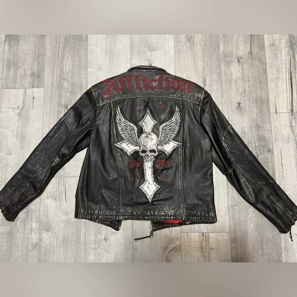 Affliction Men's Black Leather Jacket with Cross and Skull Design Sz M